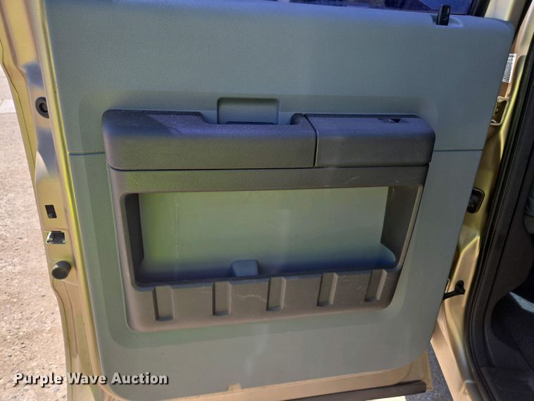 image for item YA0500 2012 Ford F450 Super Duty Crew Cab flatbed truck