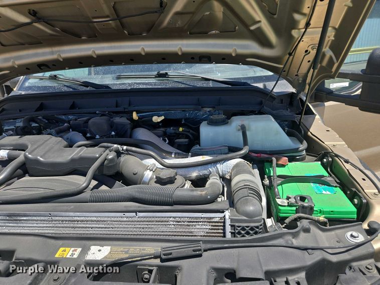 image for item YA0500 2012 Ford F450 Super Duty Crew Cab flatbed truck