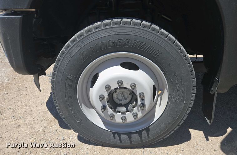 image for item YA0500 2012 Ford F450 Super Duty Crew Cab flatbed truck