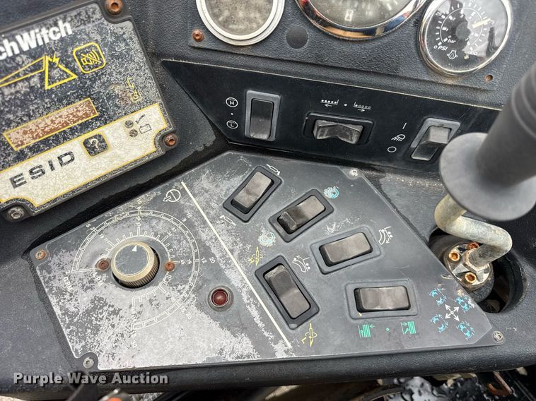 image for item DH9936 2010 Ditch Witch JT2020 Mach1 directional boring unit