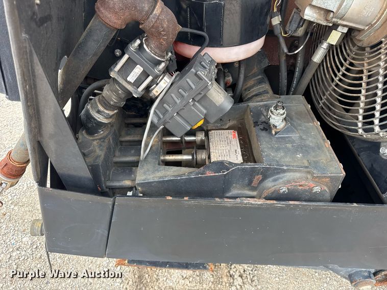 image for item DH9936 2010 Ditch Witch JT2020 Mach1 directional boring unit