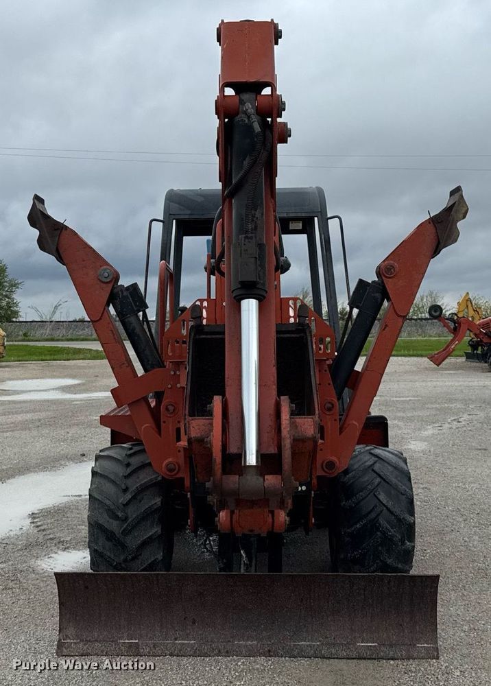image for item DH9937 2005 Ditch Witch RT75H trencher