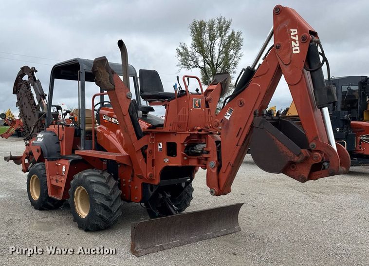 image for item DH9937 2005 Ditch Witch RT75H trencher