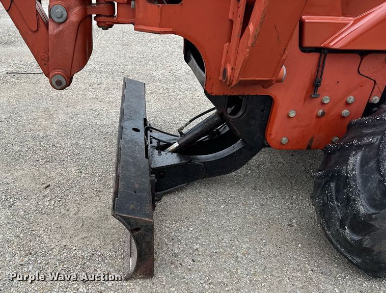 image for item DH9937 2005 Ditch Witch RT75H trencher
