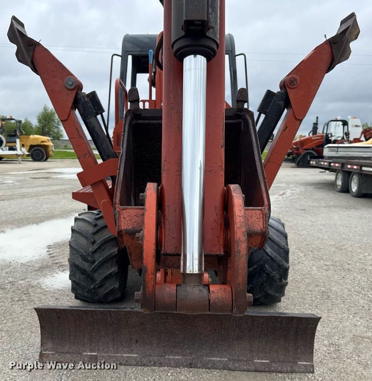image for item DH9937 2005 Ditch Witch RT75H trencher