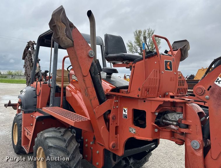 image for item DH9937 2005 Ditch Witch RT75H trencher