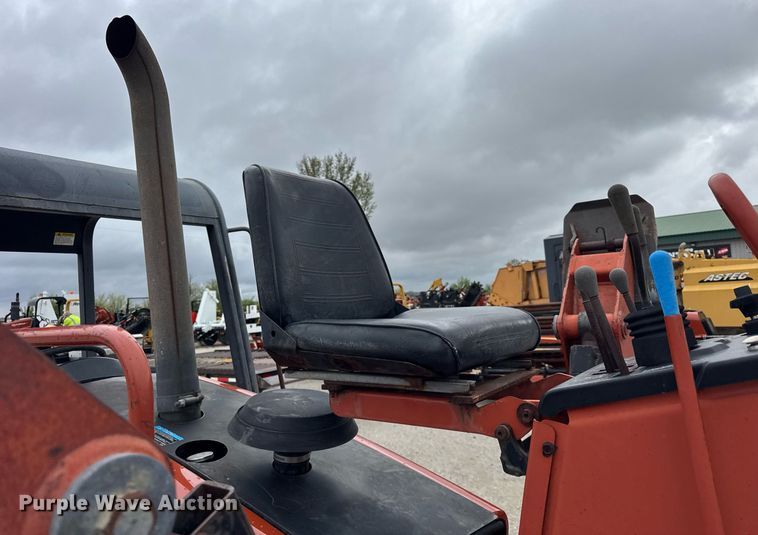 image for item DH9937 2005 Ditch Witch RT75H trencher