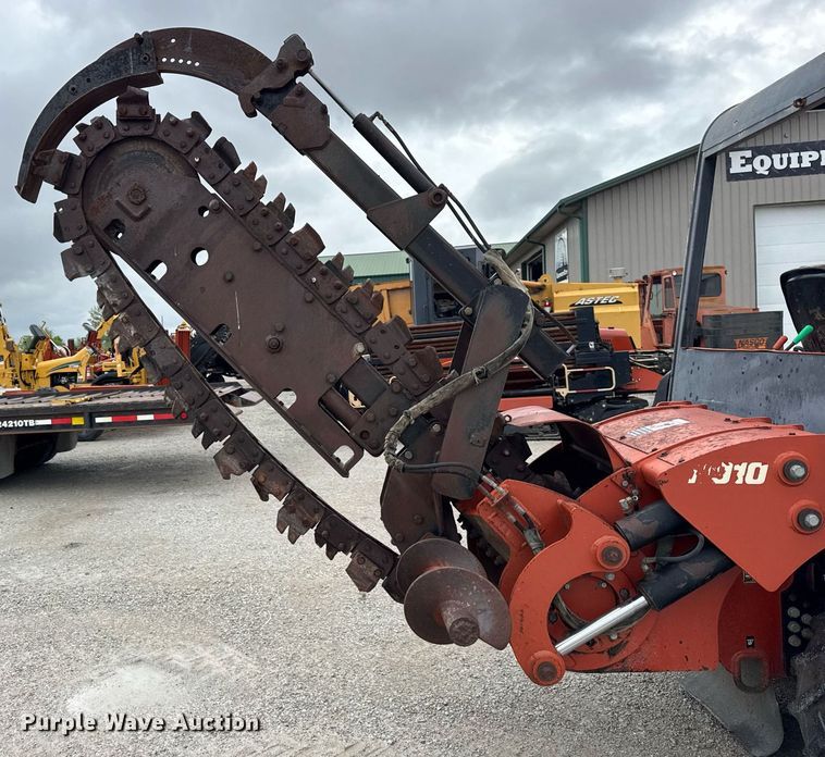 image for item DH9937 2005 Ditch Witch RT75H trencher