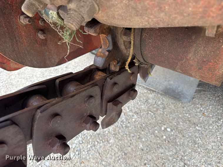 image for item DH9937 2005 Ditch Witch RT75H trencher