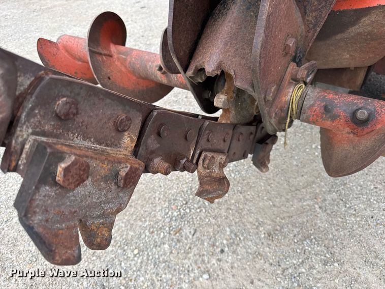 image for item DH9937 2005 Ditch Witch RT75H trencher