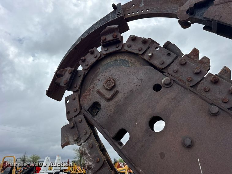 image for item DH9937 2005 Ditch Witch RT75H trencher