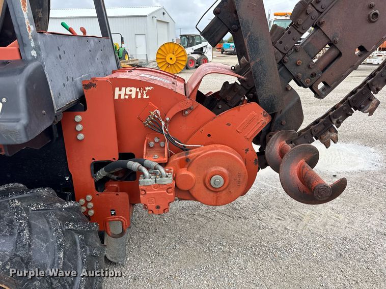 image for item DH9937 2005 Ditch Witch RT75H trencher