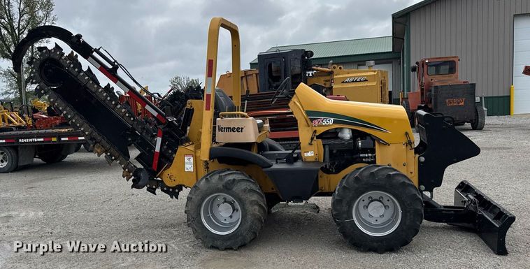 image for item DH9941 2010 Vermeer RTX550 trencher