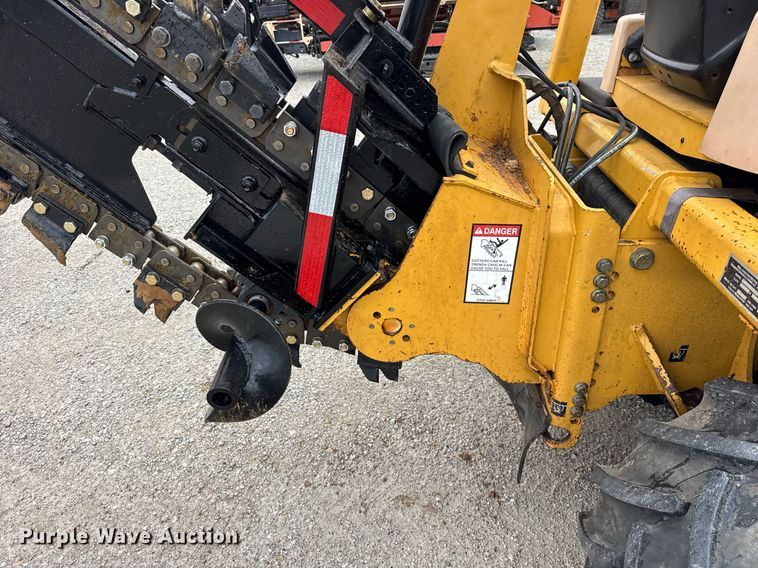image for item DH9941 2010 Vermeer RTX550 trencher