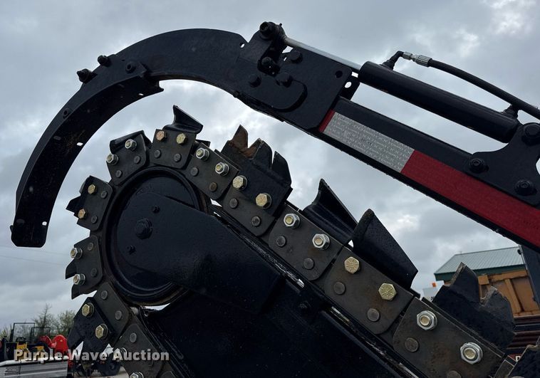 image for item DH9941 2010 Vermeer RTX550 trencher