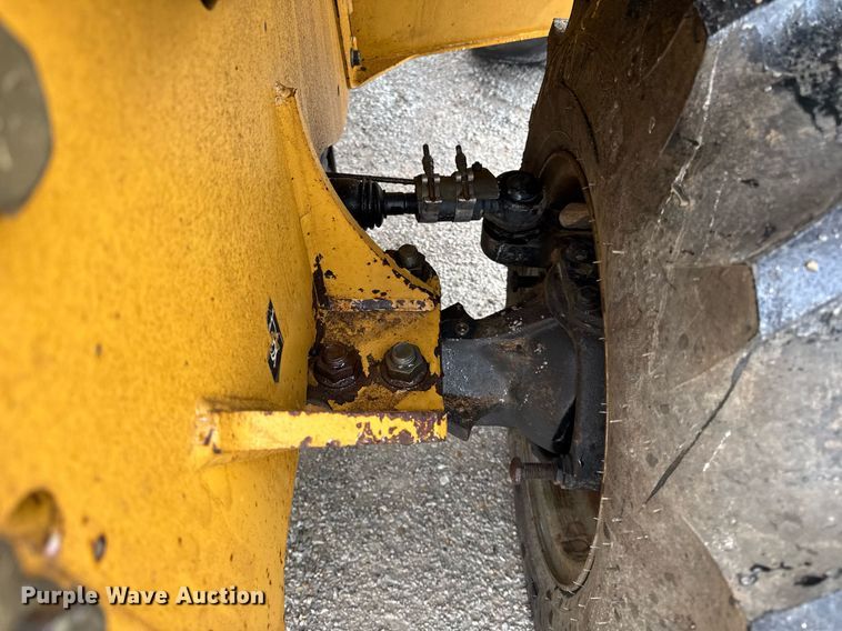 image for item DH9941 2010 Vermeer RTX550 trencher