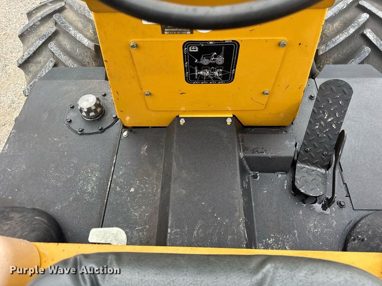 image for item DH9941 2010 Vermeer RTX550 trencher