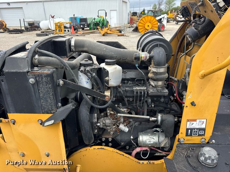 image for item DH9941 2010 Vermeer RTX550 trencher