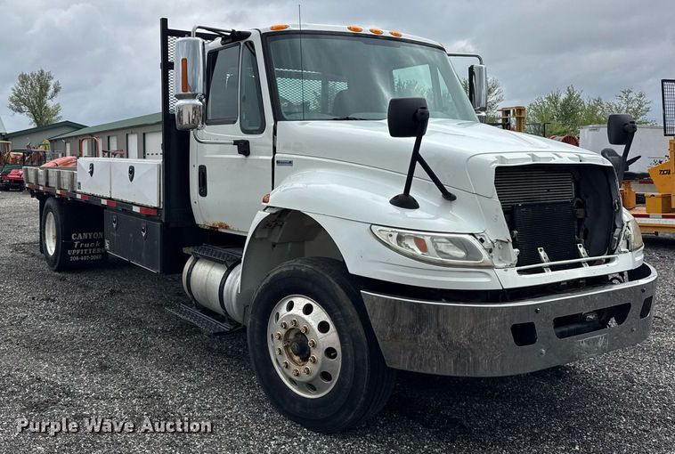 image for item DH9942 2009 International MA035 flatbed truck