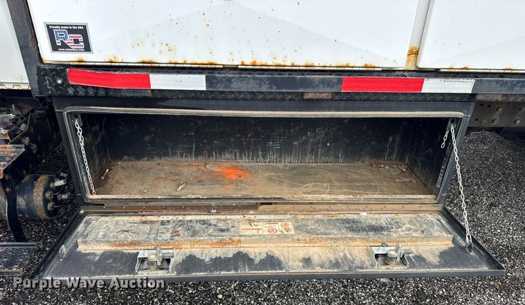 image for item DH9942 2009 International MA035 flatbed truck