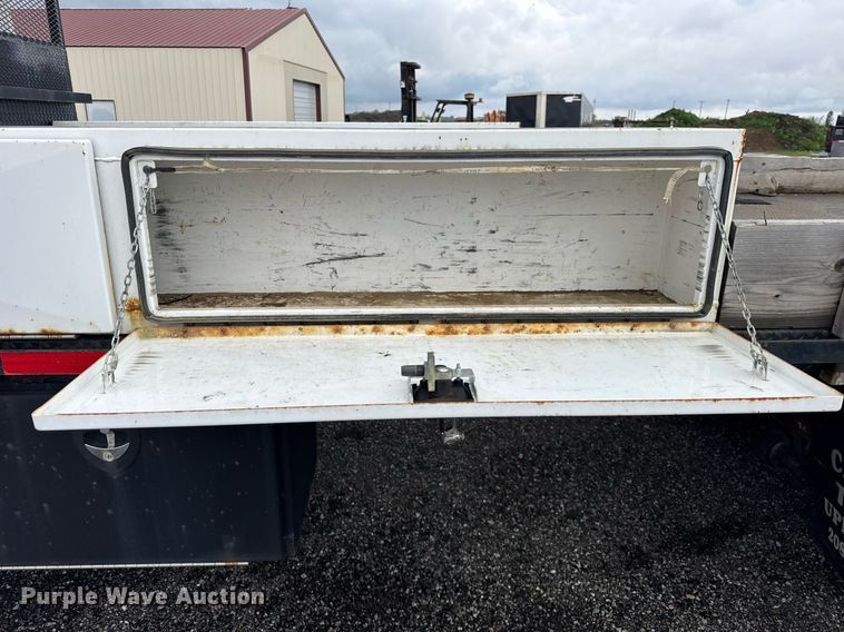 image for item DH9942 2009 International MA035 flatbed truck