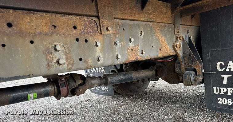 image for item DH9942 2009 International MA035 flatbed truck