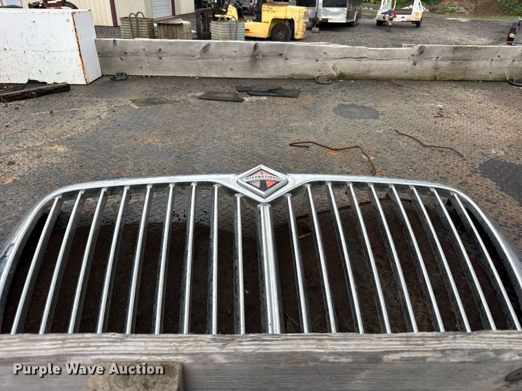 image for item DH9942 2009 International MA035 flatbed truck