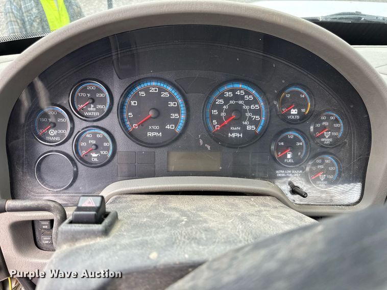 image for item DH9942 2009 International MA035 flatbed truck