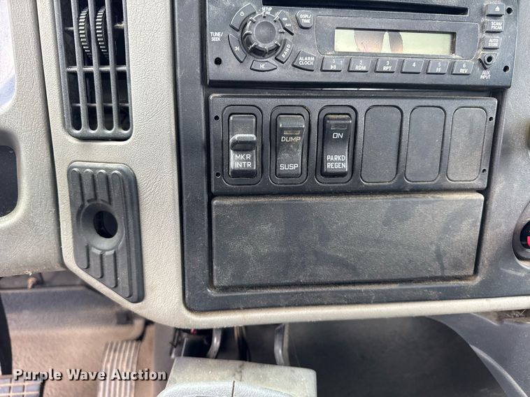 image for item DH9942 2009 International MA035 flatbed truck