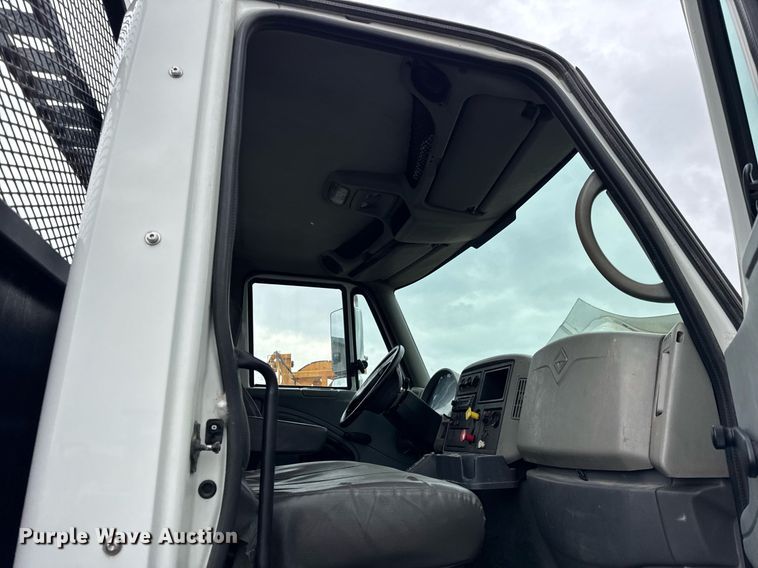 image for item DH9942 2009 International MA035 flatbed truck