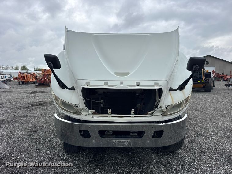 image for item DH9942 2009 International MA035 flatbed truck