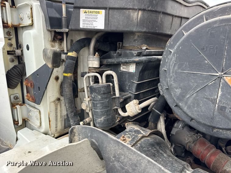 image for item DH9942 2009 International MA035 flatbed truck