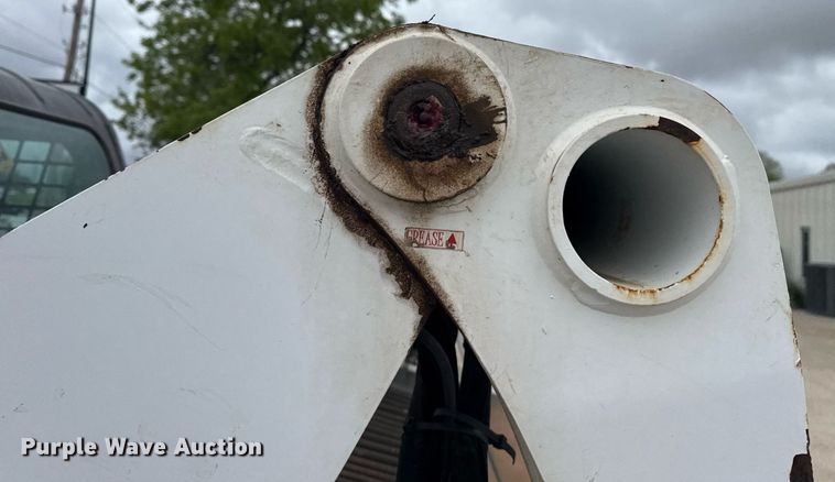 image for item DM5735 2014 Bobcat T650 tracked skid steer loader