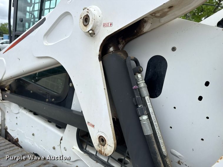 image for item DM5735 2014 Bobcat T650 tracked skid steer loader