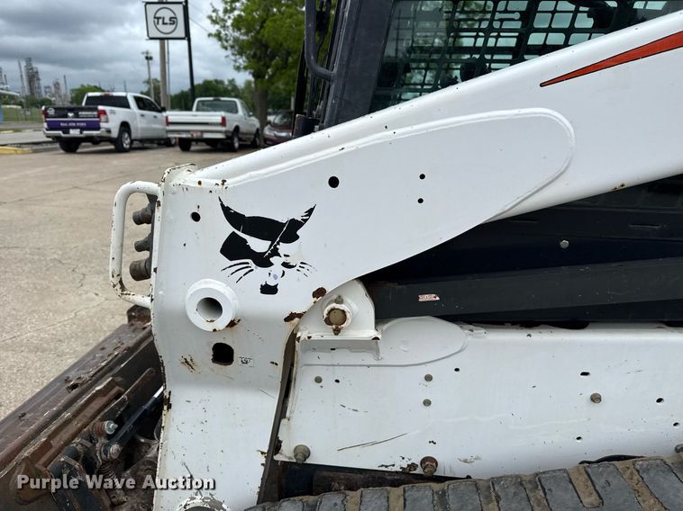image for item DM5735 2014 Bobcat T650 tracked skid steer loader