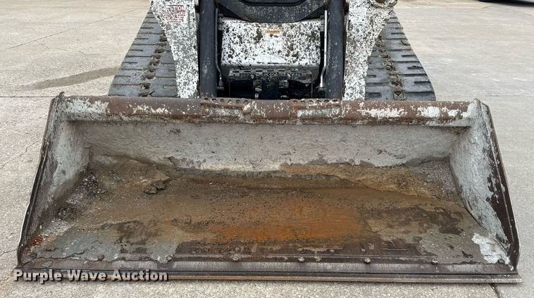 image for item DM5735 2014 Bobcat T650 tracked skid steer loader