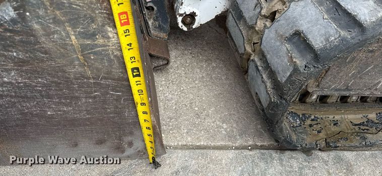 image for item DM5735 2014 Bobcat T650 tracked skid steer loader