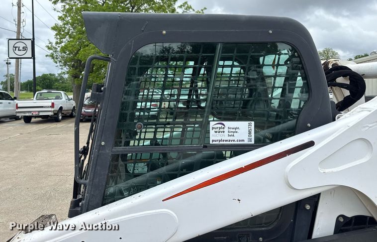 image for item DM5735 2014 Bobcat T650 tracked skid steer loader
