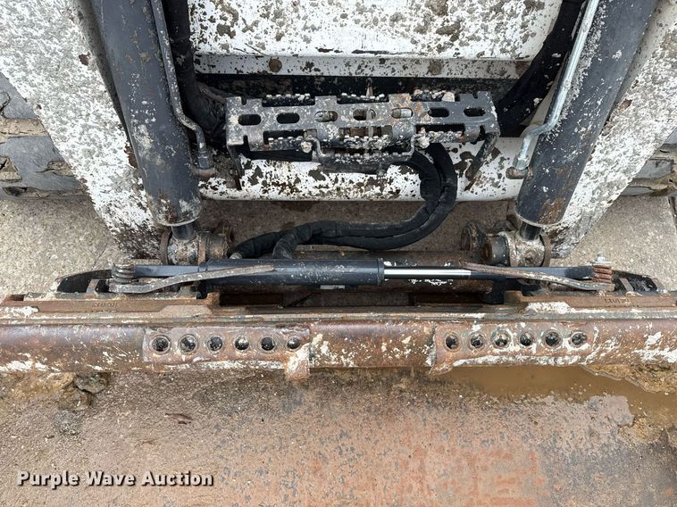 image for item DM5735 2014 Bobcat T650 tracked skid steer loader