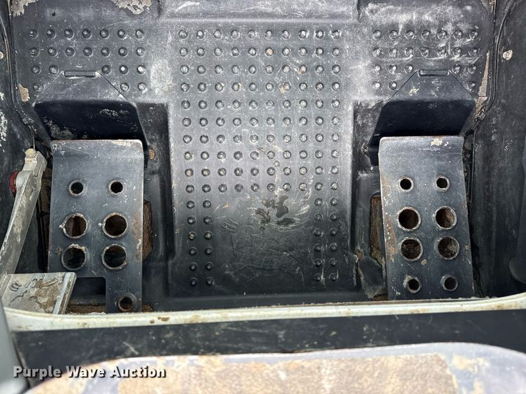 image for item DM5735 2014 Bobcat T650 tracked skid steer loader