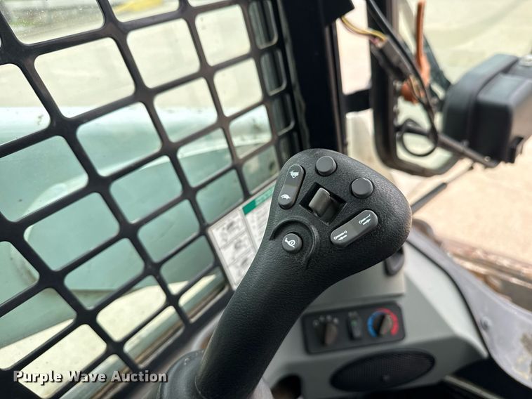 image for item DM5735 2014 Bobcat T650 tracked skid steer loader