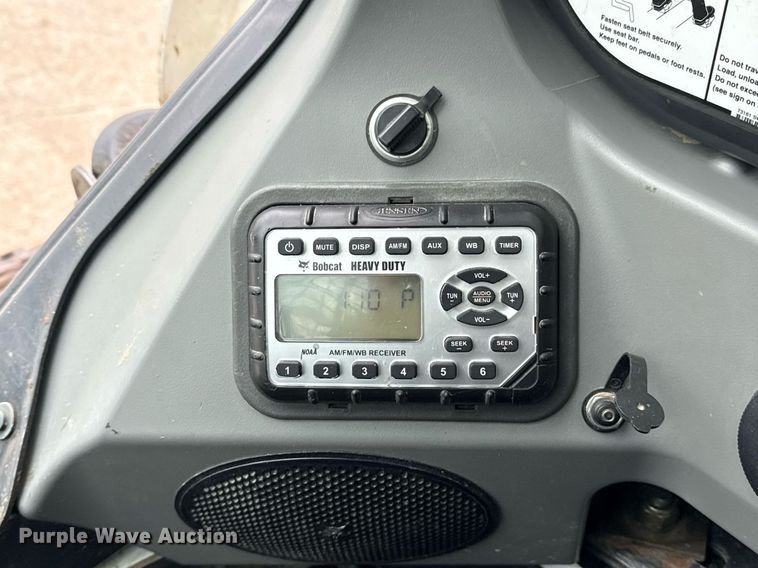 image for item DM5735 2014 Bobcat T650 tracked skid steer loader