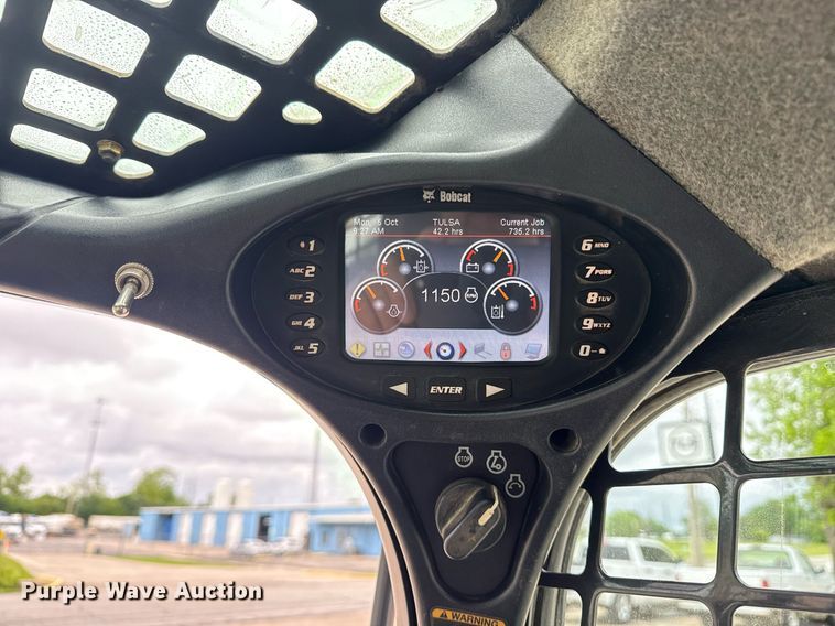 image for item DM5735 2014 Bobcat T650 tracked skid steer loader