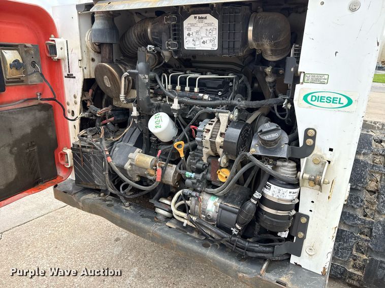 image for item DM5735 2014 Bobcat T650 tracked skid steer loader