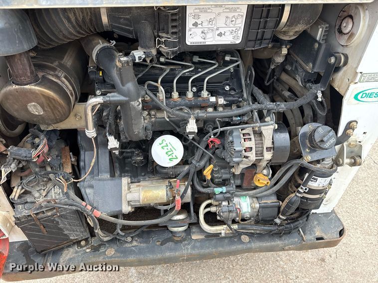 image for item DM5735 2014 Bobcat T650 tracked skid steer loader