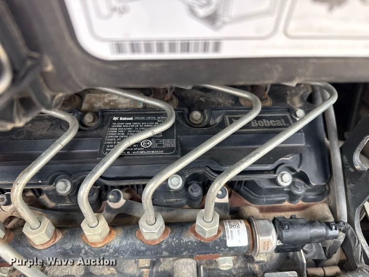 image for item DM5735 2014 Bobcat T650 tracked skid steer loader