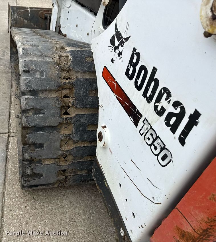 image for item DM5735 2014 Bobcat T650 tracked skid steer loader