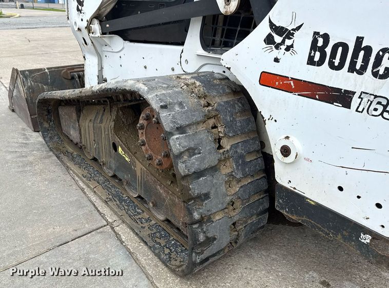 image for item DM5735 2014 Bobcat T650 tracked skid steer loader