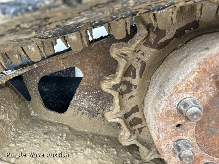 image for item DM5735 2014 Bobcat T650 tracked skid steer loader