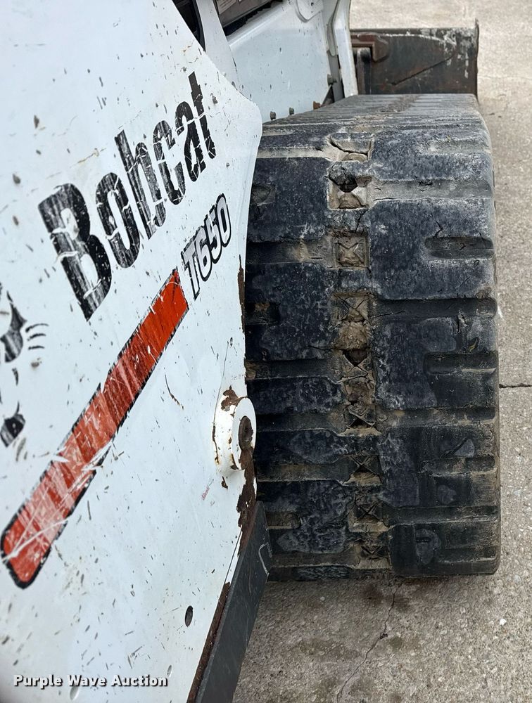 image for item DM5735 2014 Bobcat T650 tracked skid steer loader
